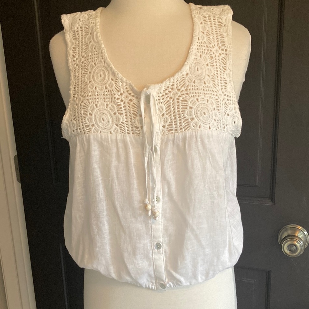 Women's White Crochet Yoke Button-Front Tank Top